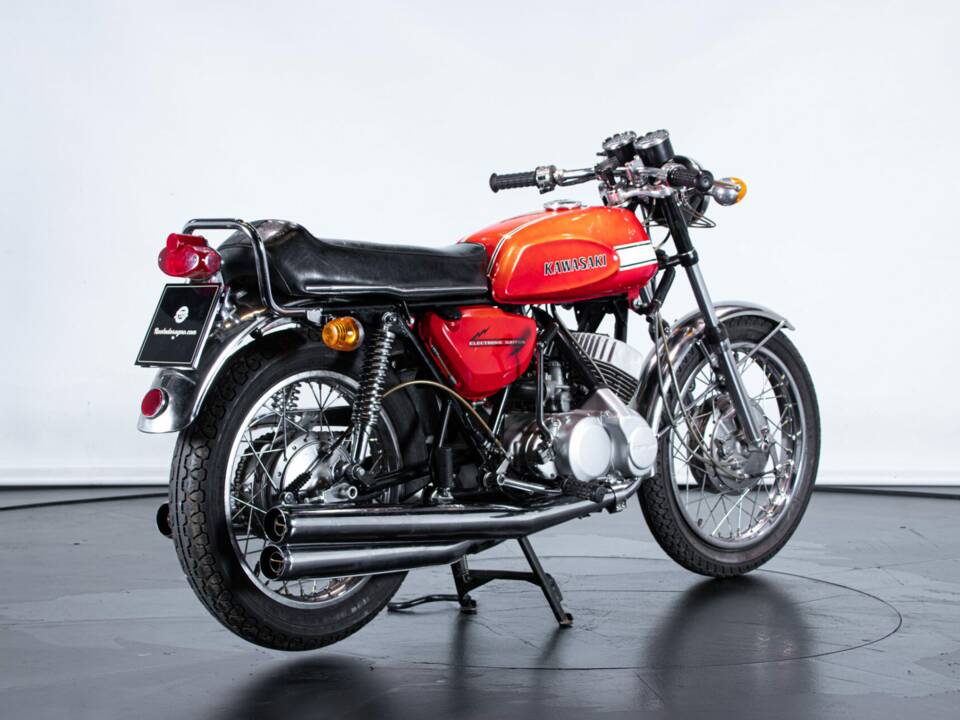 Imagen 4/50 de Kawasaki DUMMY (1970)