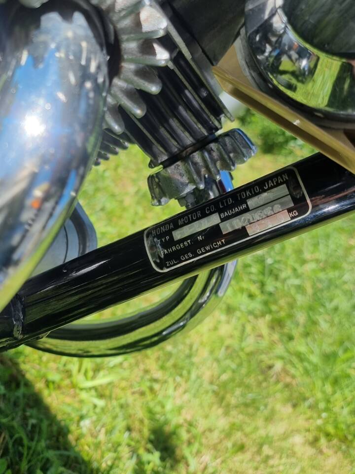 Image 12/63 of Honda CB 250 K2 (1970)