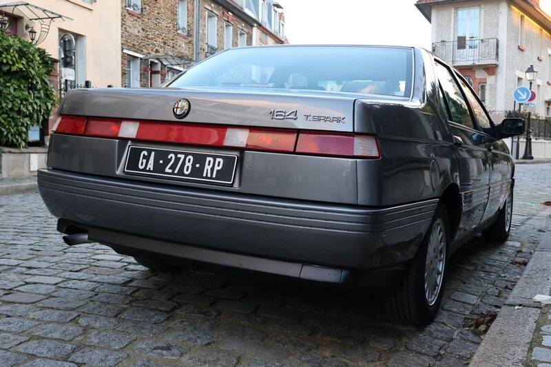 Afbeelding 12/39 van Alfa Romeo 164 2.0 (1990)