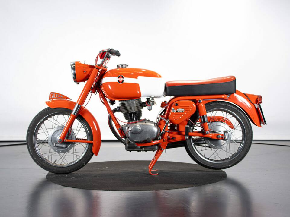 Image 1/50 de Gilera Giubileo 175 Sport (1963)