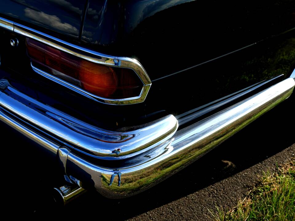 Image 14/78 of Mercedes-Benz 600 (1965)