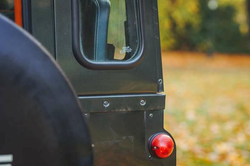 Bild 48/50 von Land Rover Defender 110 (2005)