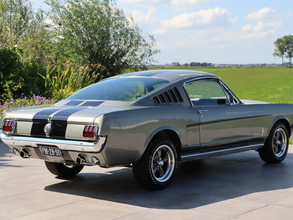 Image 18/50 de Ford Mustang 289 (1966)