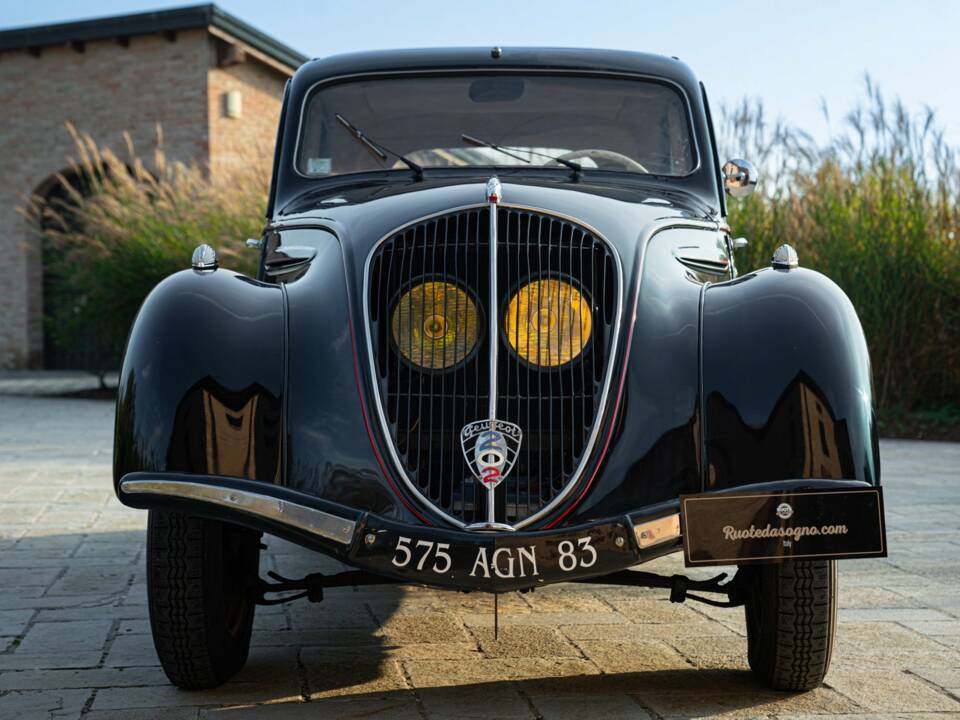 Immagine 11/50 di Peugeot 202 (1949)