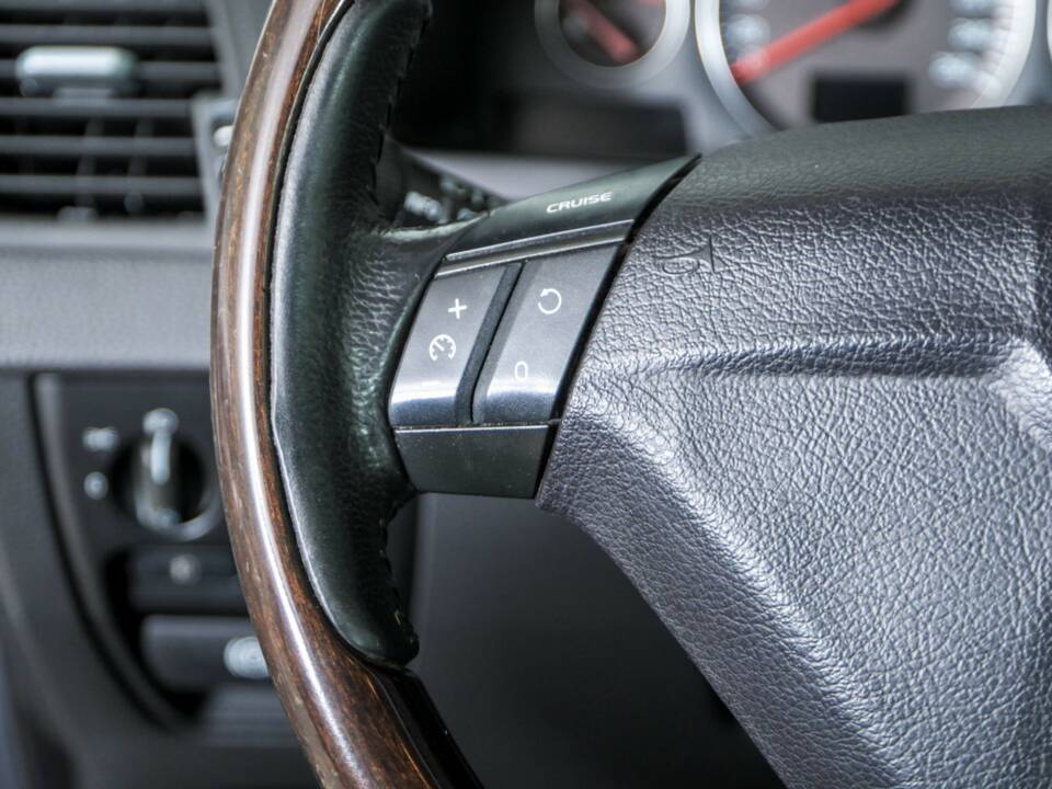 Image 19/43 of Volvo XC90 2.5T (2005)