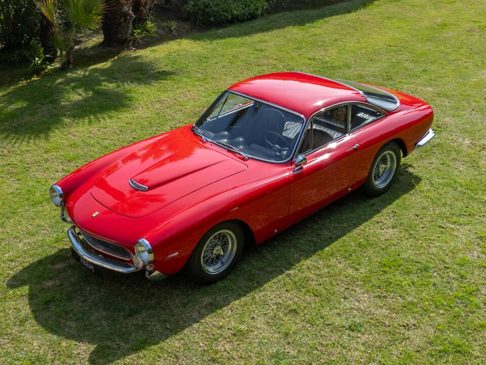 Immagine 2/14 di Ferrari 250 GT Berlinetta Lusso (1963)