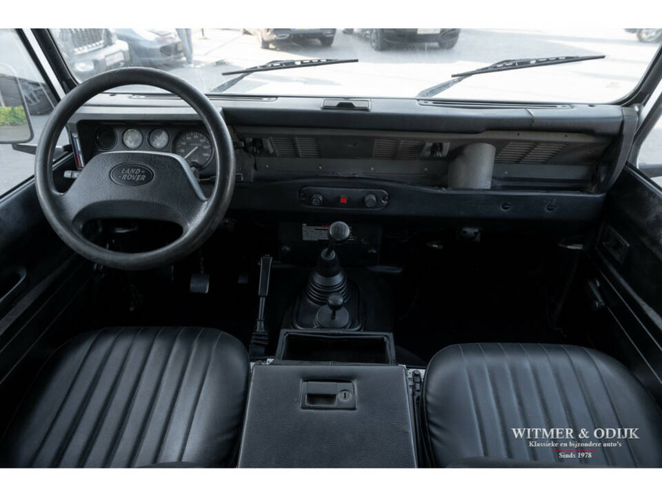 Image 10/21 of Land Rover Defender 90 (1996)