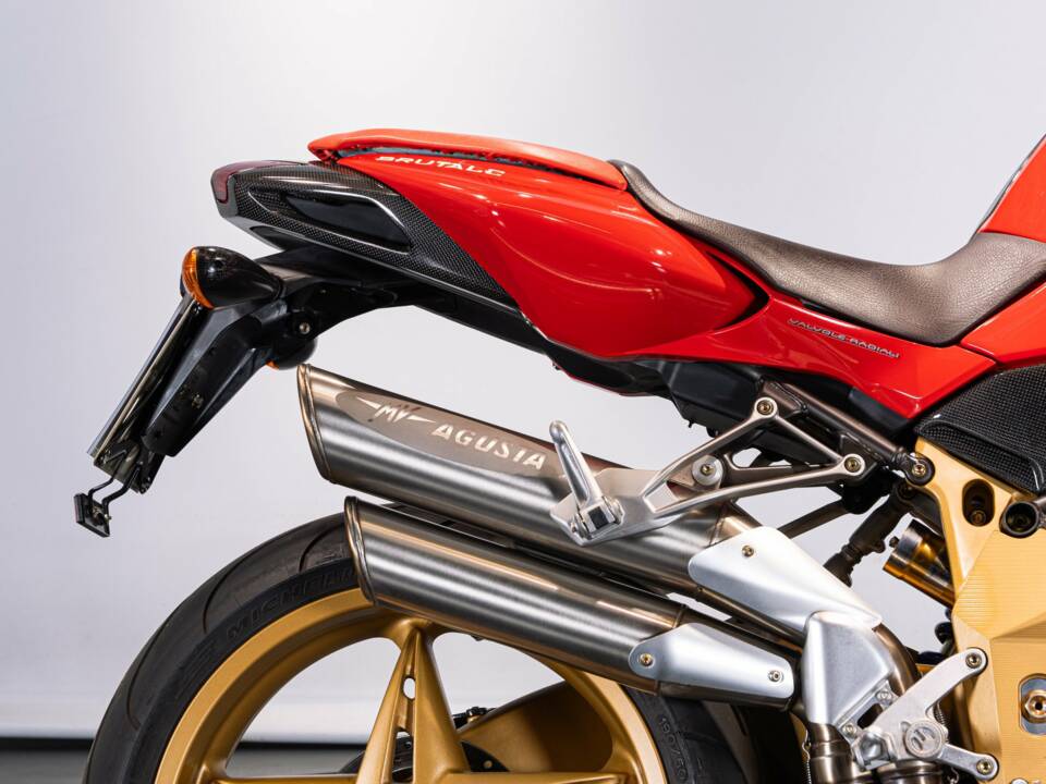 Imagen 26/50 de MV Agusta DUMMY (2008)