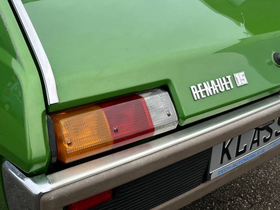 Image 43/66 of Renault R 15 TL (1972)