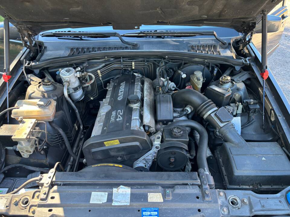 Bild 11/12 von Volvo 960 3.0i (1992)