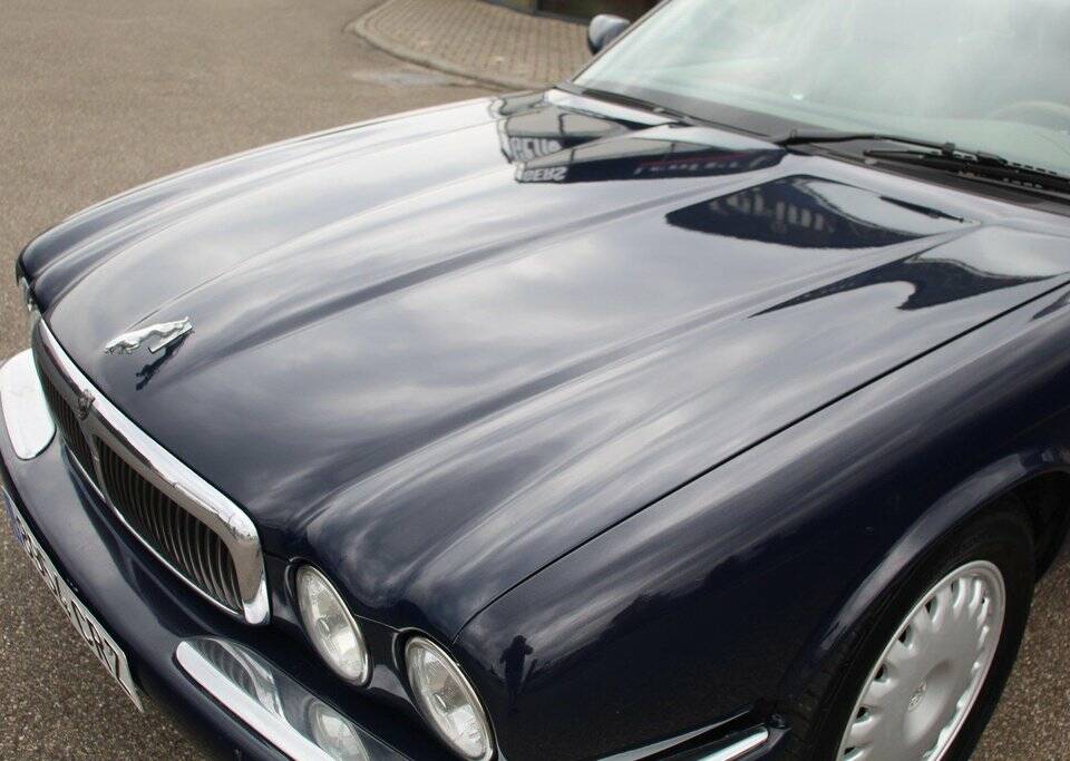 Bild 3/8 von Jaguar XJ 8 Executive (1997)