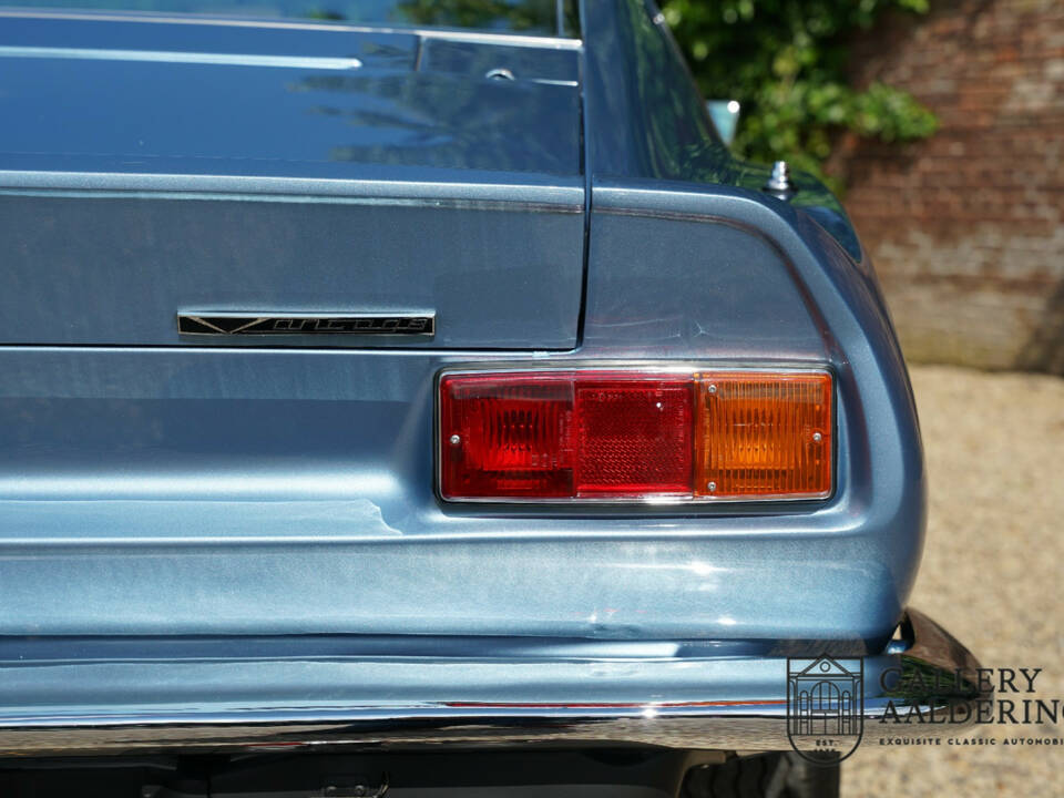 Image 41/50 of Aston Martin DBS V8 (1973)