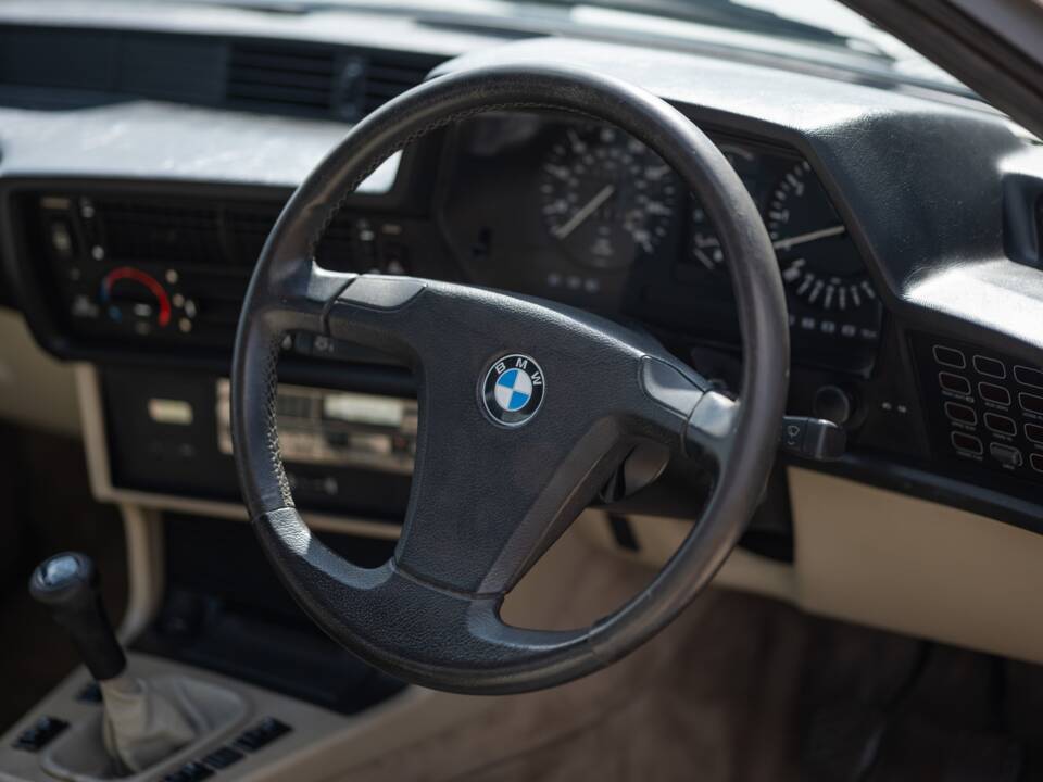 Bild 30/44 von BMW 628 CSi (1900)
