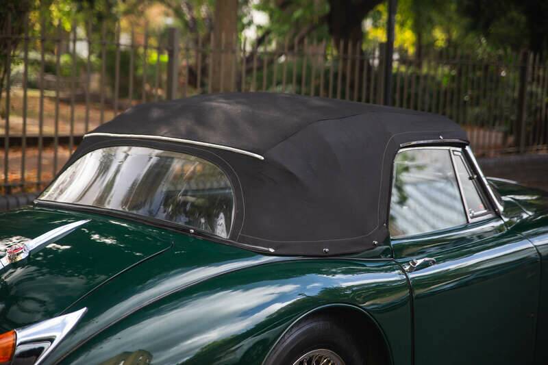 Image 13/50 of Jaguar XK 150 DHC (1954)