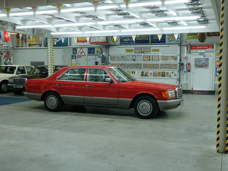 Bild 44/50 von Mercedes-Benz 260 SE (1986)
