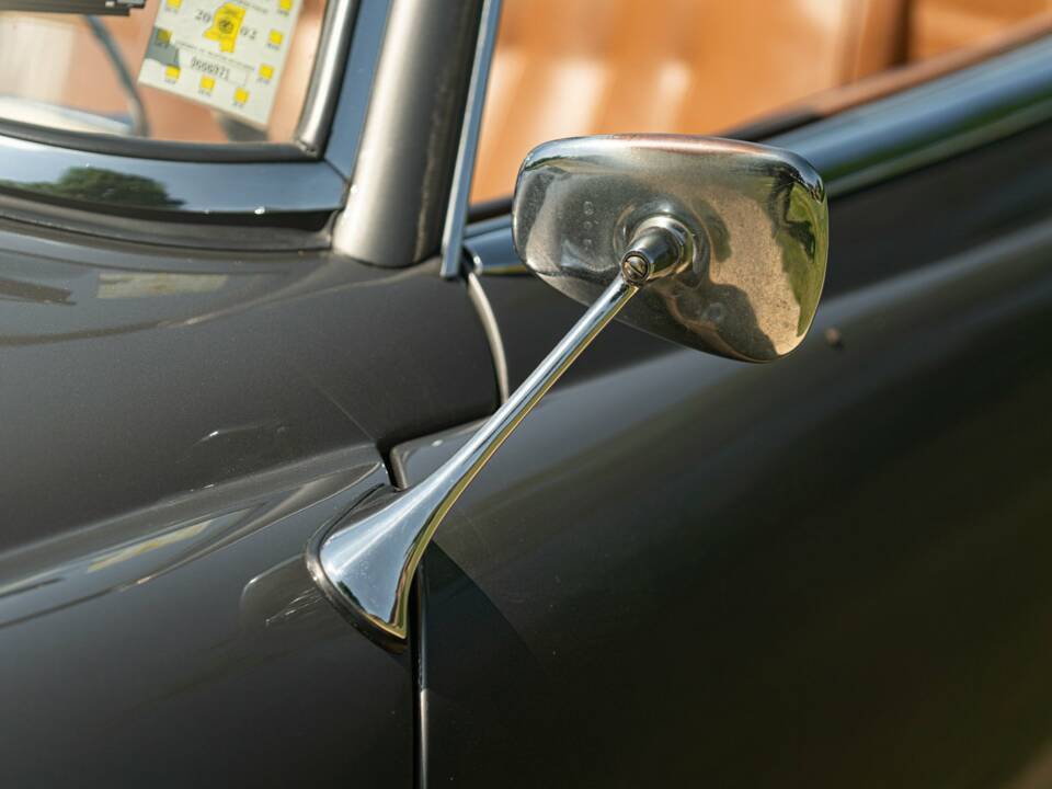 Imagen 37/50 de Mercedes-Benz 190 SL (1962)