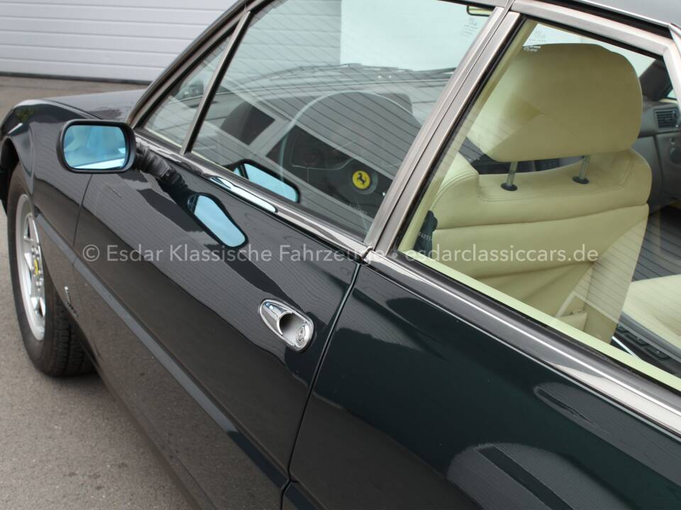 Image 36/42 de Ferrari 412 (1986)