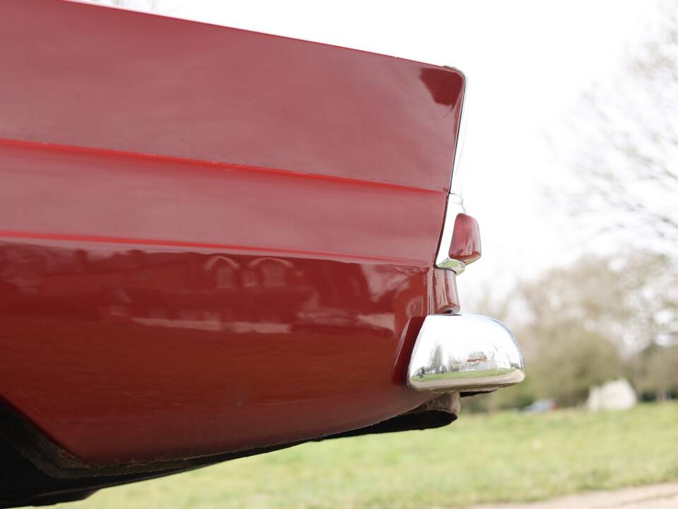 Image 18/50 of Mercedes-Benz 220 (1967)