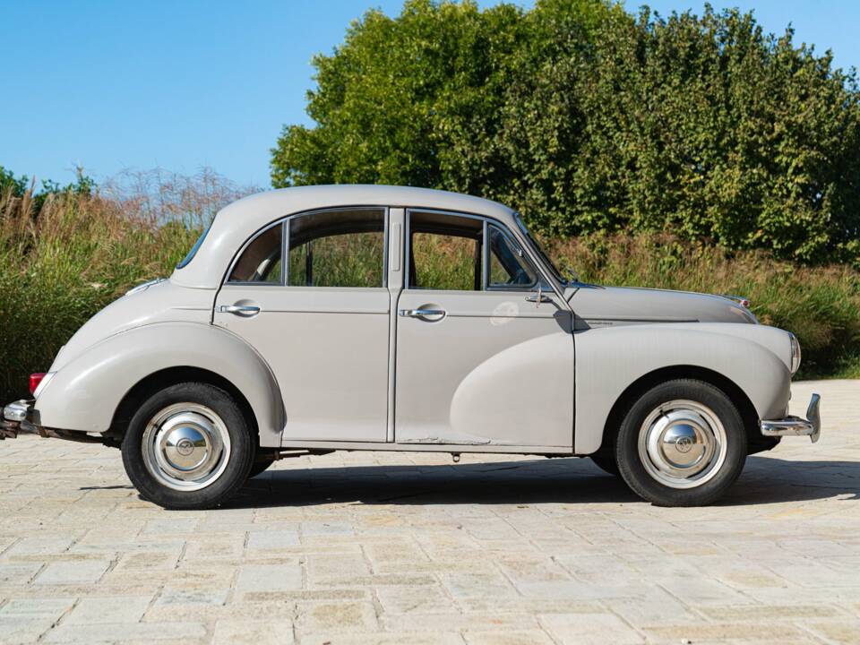 Image 5/50 of Morris Minor 1000 (1958)