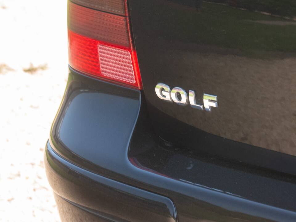 Image 23/50 of Volkswagen Golf IV 1.8T GTI (2002)