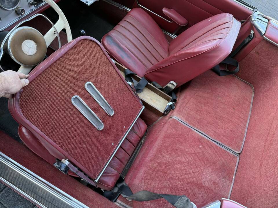 Image 20/50 of Mercedes-Benz 230 SL (1966)