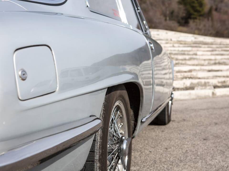 Bild 11/30 von Alfa Romeo 2600 Sprint (1965)