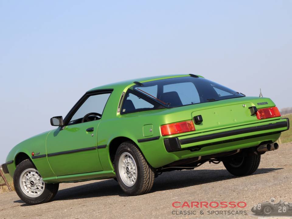 Image 40/50 of Mazda RX-7 (1980)
