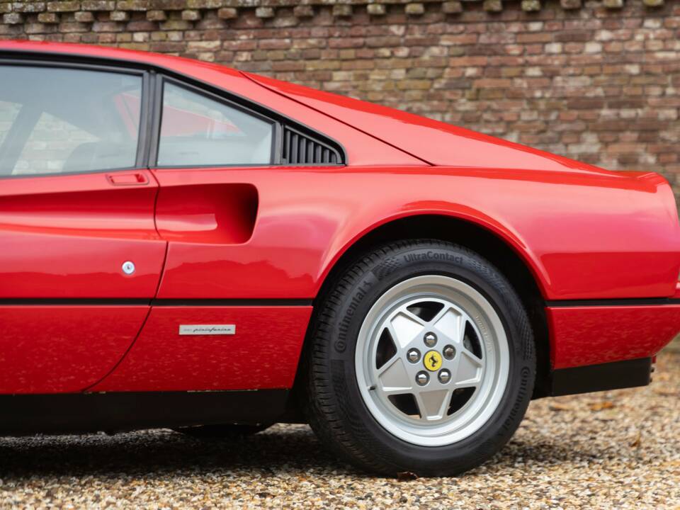 Bild 19/50 von Ferrari 328 GTB (1989)
