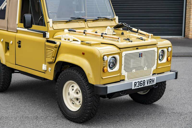 Image 25/39 of Land Rover Defender 90 Td5 (1998)