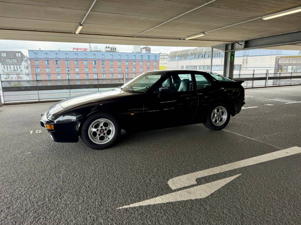 Image 4/18 of Porsche 944 (1986)