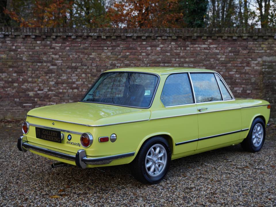Image 2/50 of BMW 2002 tii (1972)