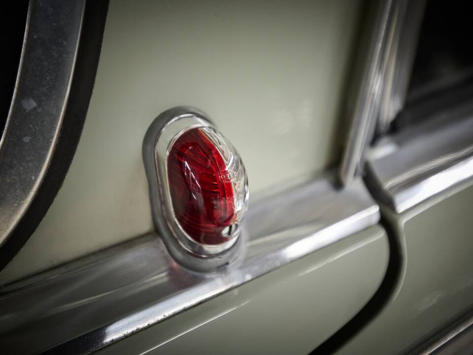 Bild 38/100 von Borgward P 100 2,3 Liter (1960)