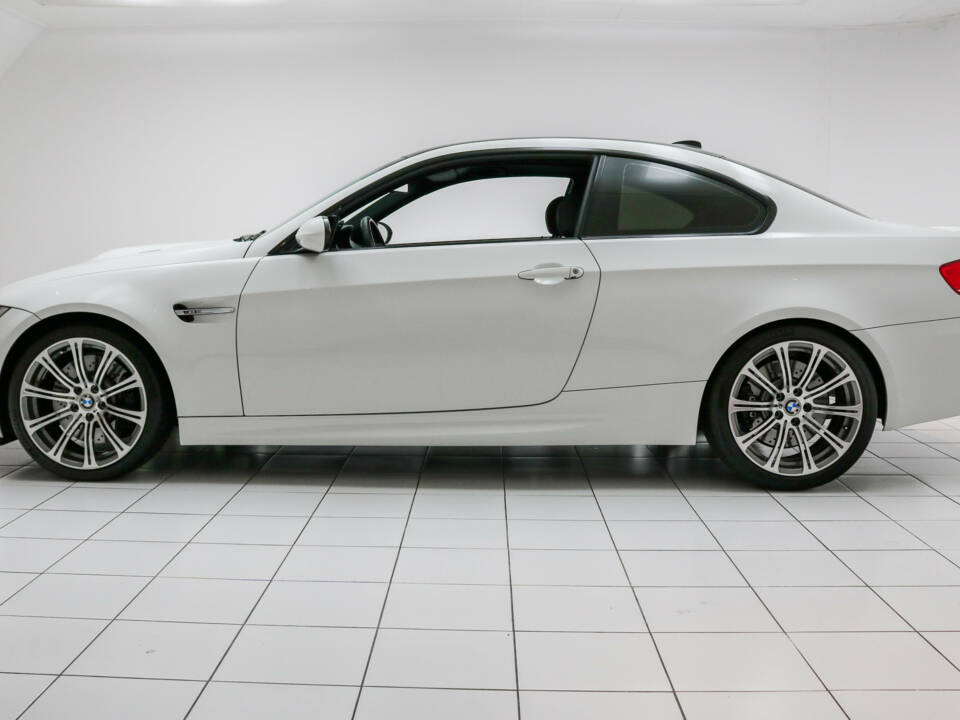 Image 2/19 de BMW M3 (2007)