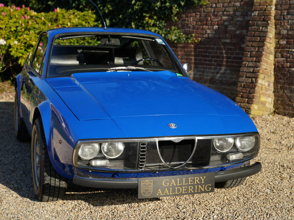 Image 40/50 of Alfa Romeo Junior Zagato GT 1300 (1971)