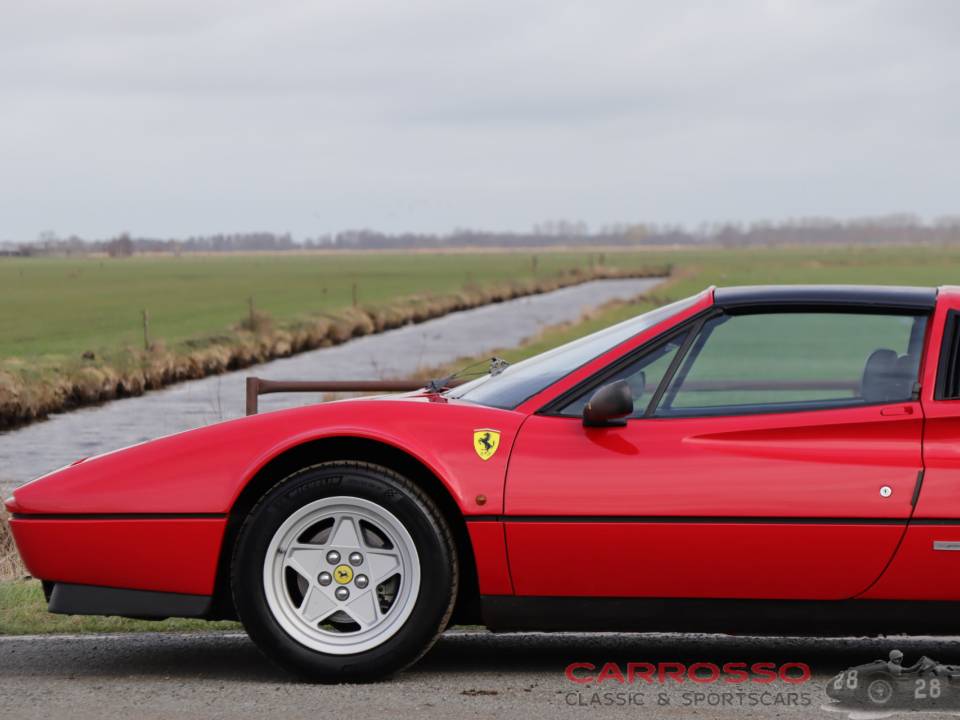 Bild 32/44 von Ferrari 328 GTS (1987)