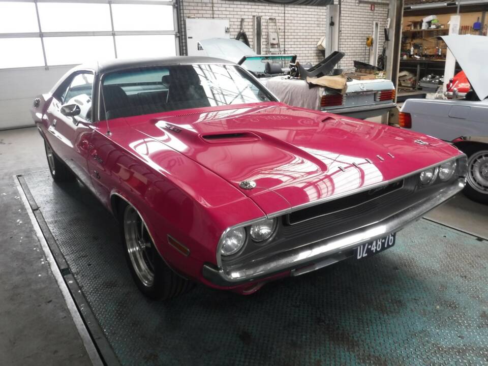 Image 13/50 de Dodge Challenger R&#x2F;T 440 Six-Pack (1970)