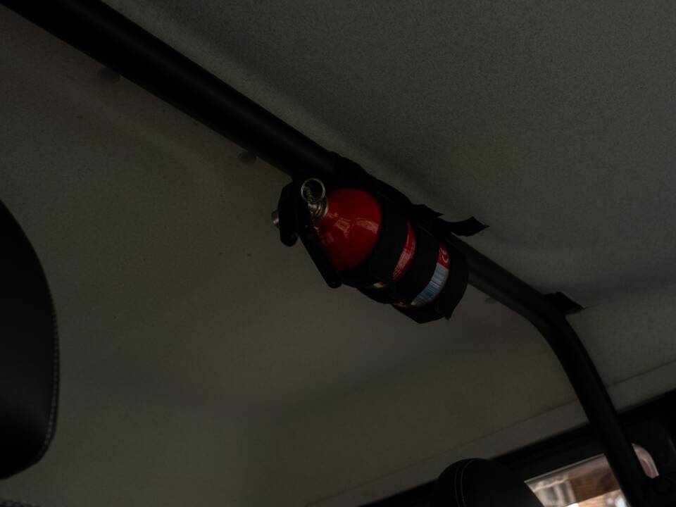 Image 47/50 de Land Rover Defender 110 Crew Cab SE (2010)