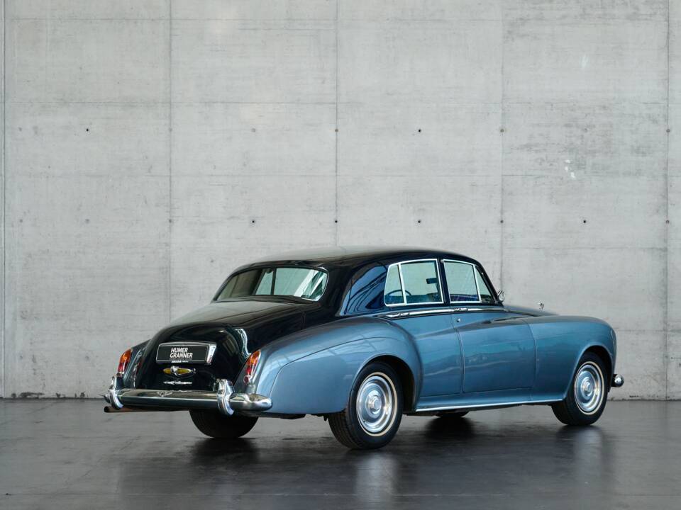 Image 31/50 of Bentley S 3 (1964)