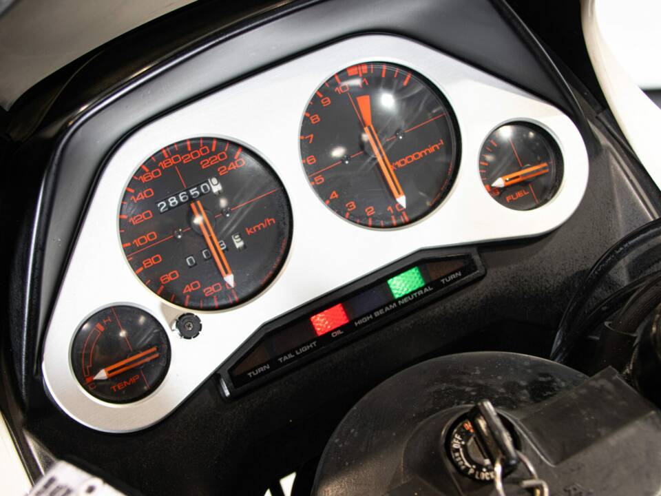 Immagine 50/50 di Honda VF 750 (1983)