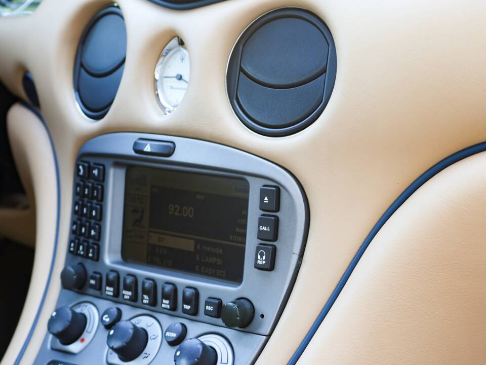 Image 33/53 de Maserati 4200 Cambiocorsa (2003)