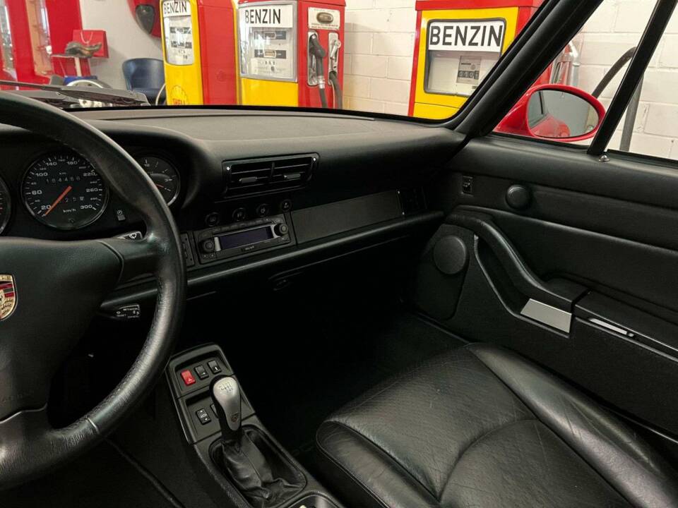 Bild 9/17 von Porsche 911 Carrera (1995)