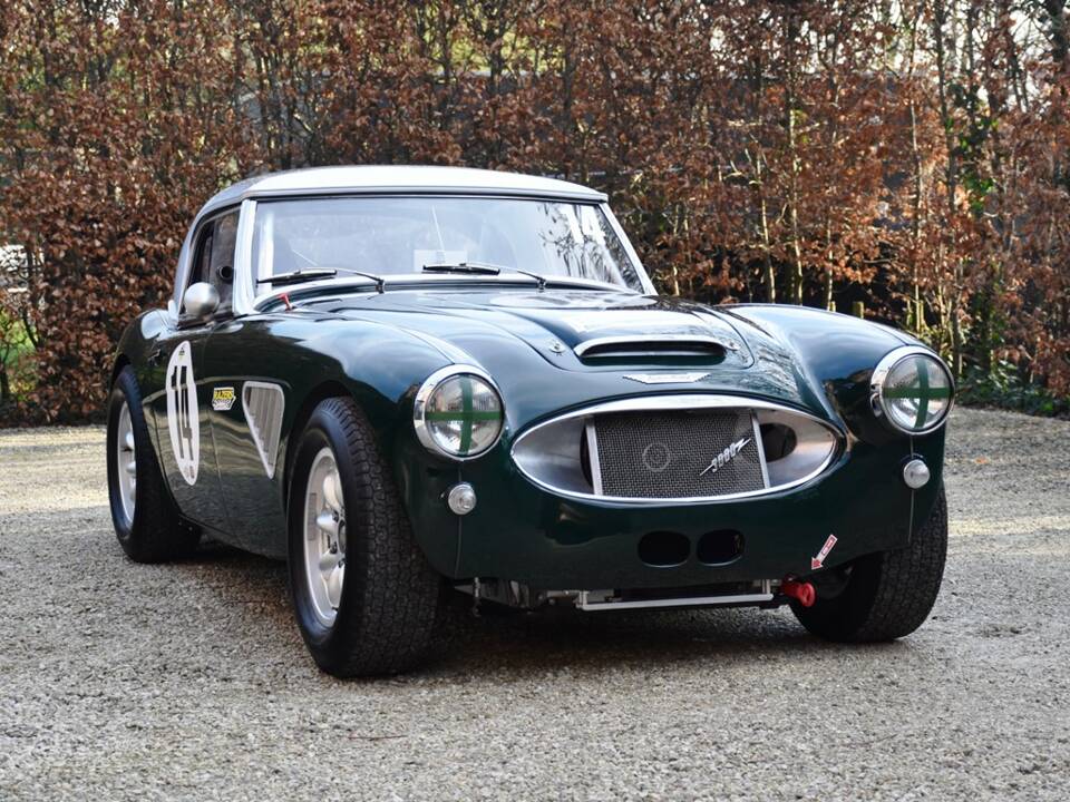 Image 9/29 of Austin-Healey 3000 Mk II (BT7) (1962)