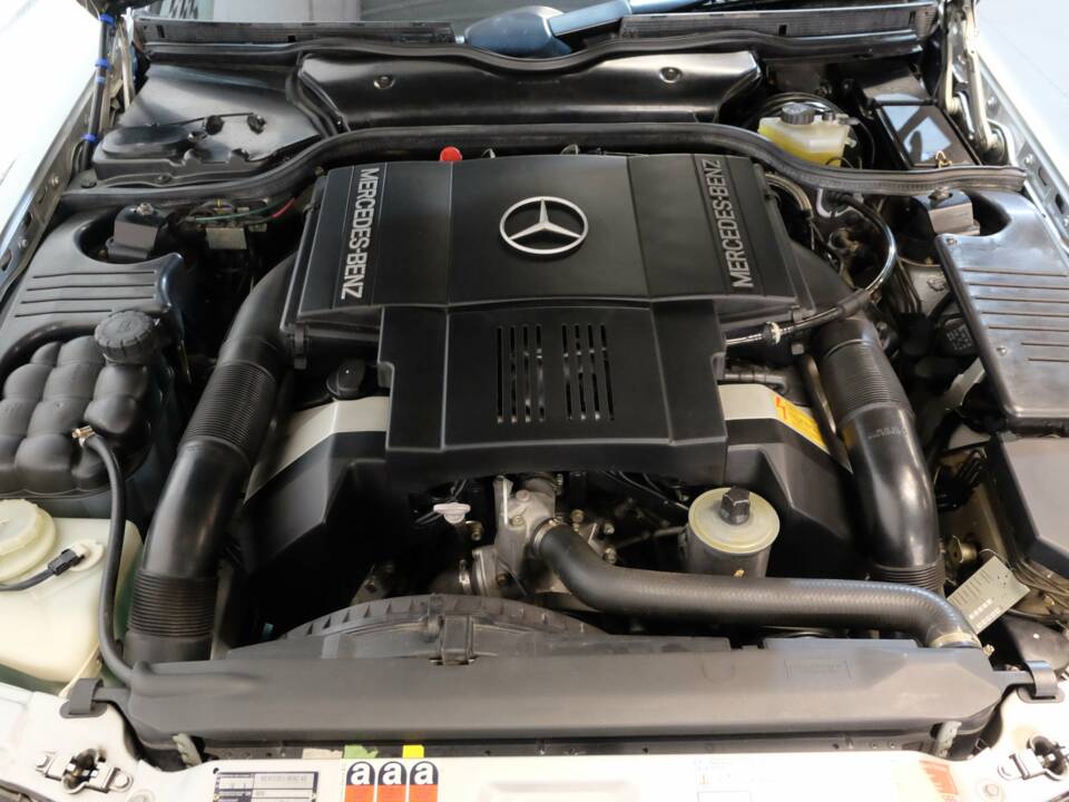 Image 49/51 of Mercedes-Benz 500 SL (1992)