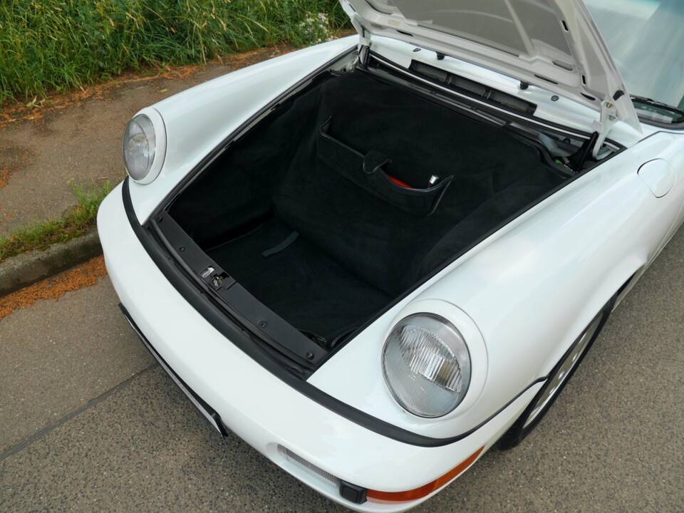 Bild 38/45 von Porsche 911 Carrera 2 (1993)