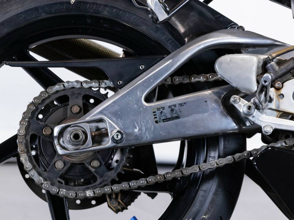 Bild 32/50 von Aprilia DUMMY (1998)