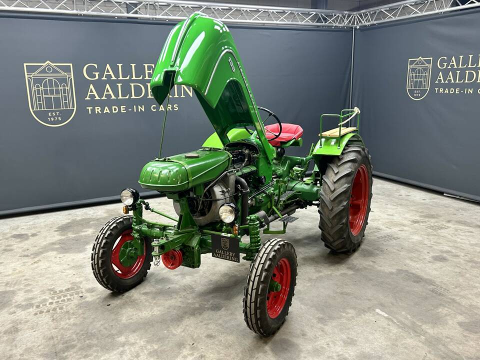 Image 35/50 de Porsche-Diesel P 133 (1956)