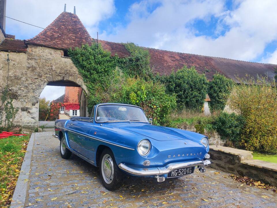 Image 3/8 of Renault Caravelle 1100 (1966)