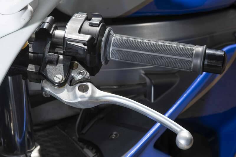 Image 20/50 of Honda VFR 750R RC 30 (1989)