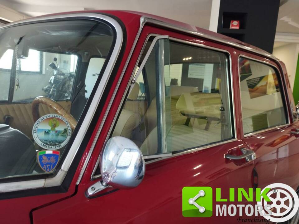 Imagen 8/10 de Alfa Romeo 2000 Berlina (1973)