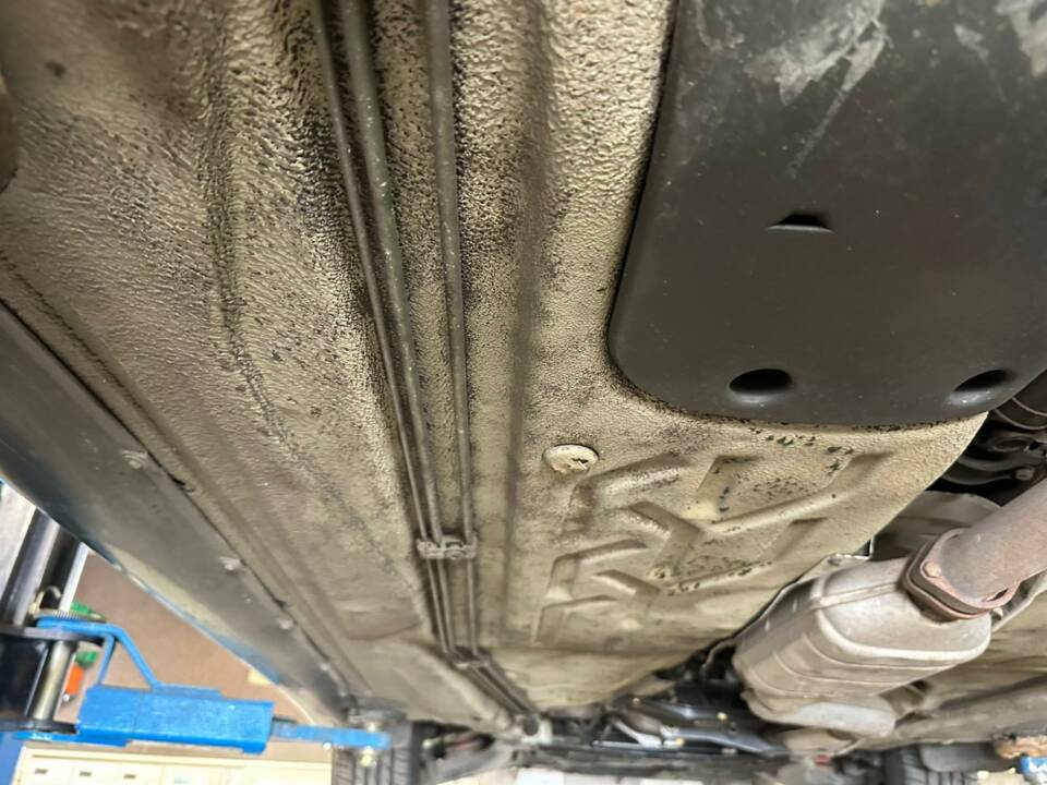 Bild 64/66 von Mercedes-Benz 190 E 2.3-16V (1986)